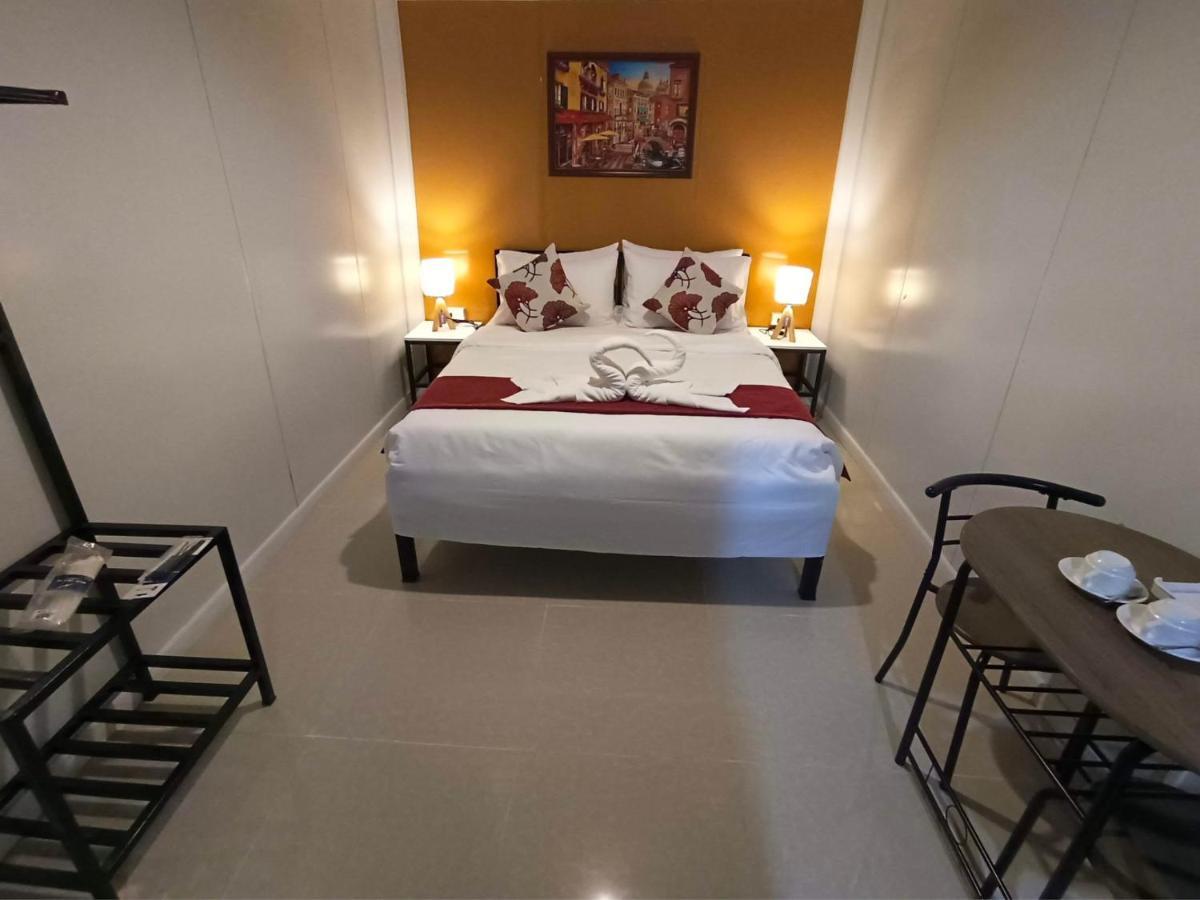 Happy Daze Hotel Tagum Eksteriør bilde